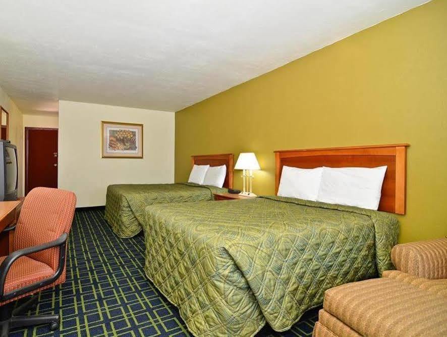 Americas Best Value Inn Pauls Valley Esterno foto